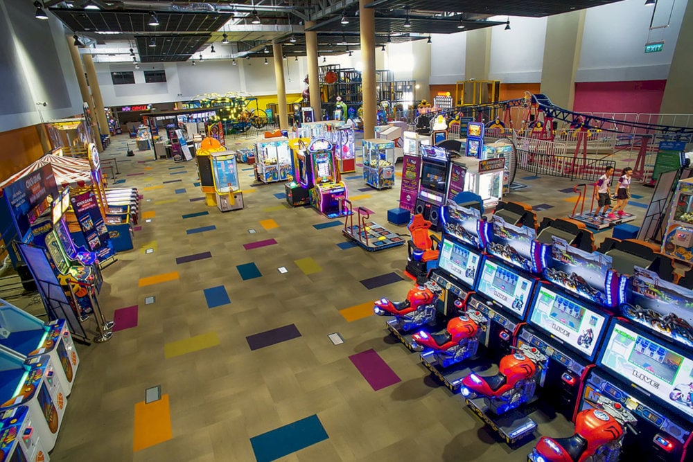 Helio Play features state-of-the-art arcade machines and a variety of interactive games